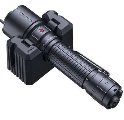 Тактичний ліхтарик Fenix WF26R на магнітній зарядці WF26R фото